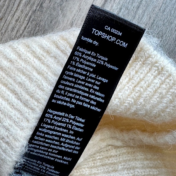 NWT Topshop XS Neutral Fuzzy Sweater V-Neck Lightweight Knit - Picture 9 of 13